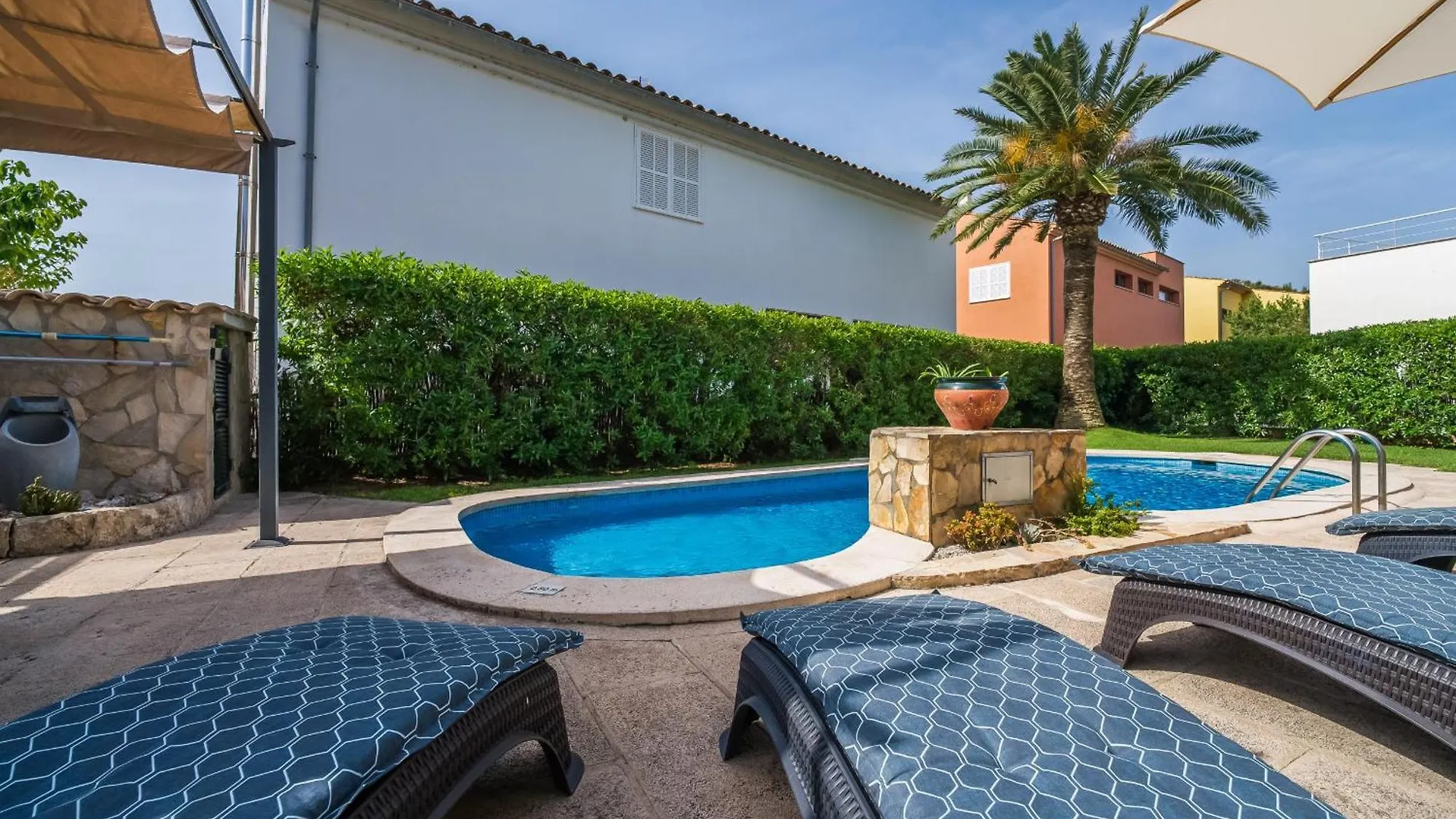 Ideal Property Mallorca - Casa Kerchner Alcúdia 0*,  Spanje